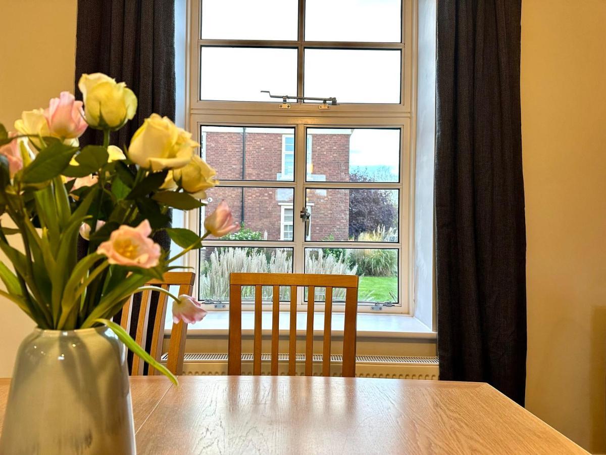 Desirable 2 Bedroom Apartment In Bicester That Sleeps 5 Exterior photo